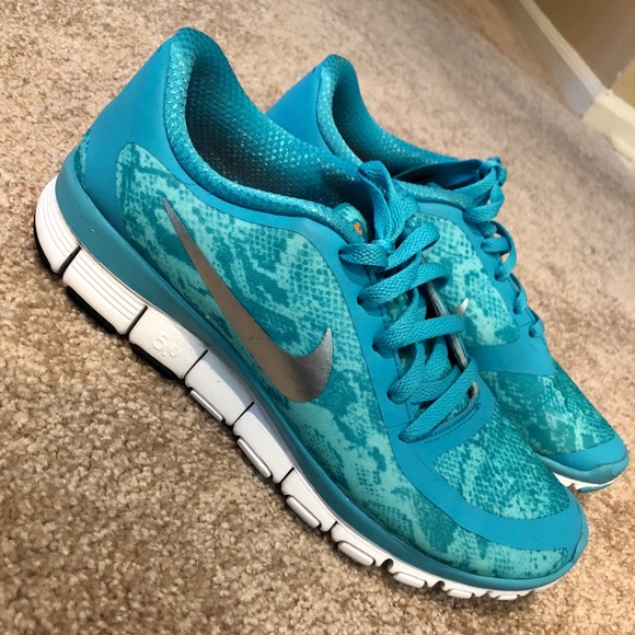 nike snake print trainers